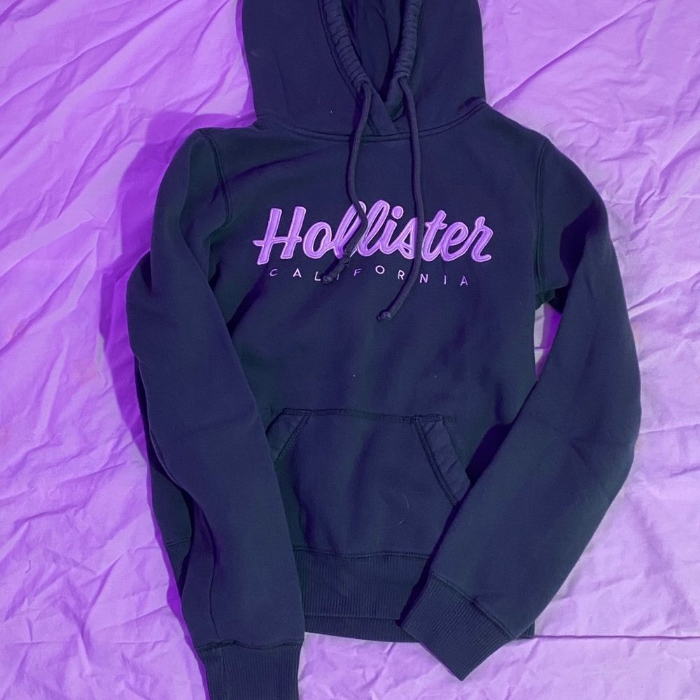 Hollister xs sweatshirt